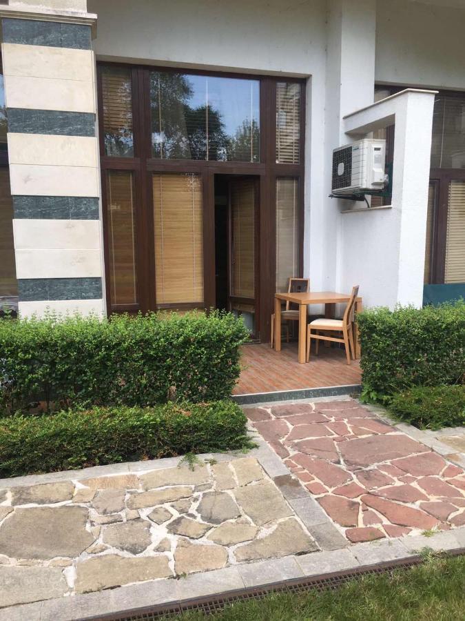 Private Apartments In Emerald ラヴダ エクステリア 写真