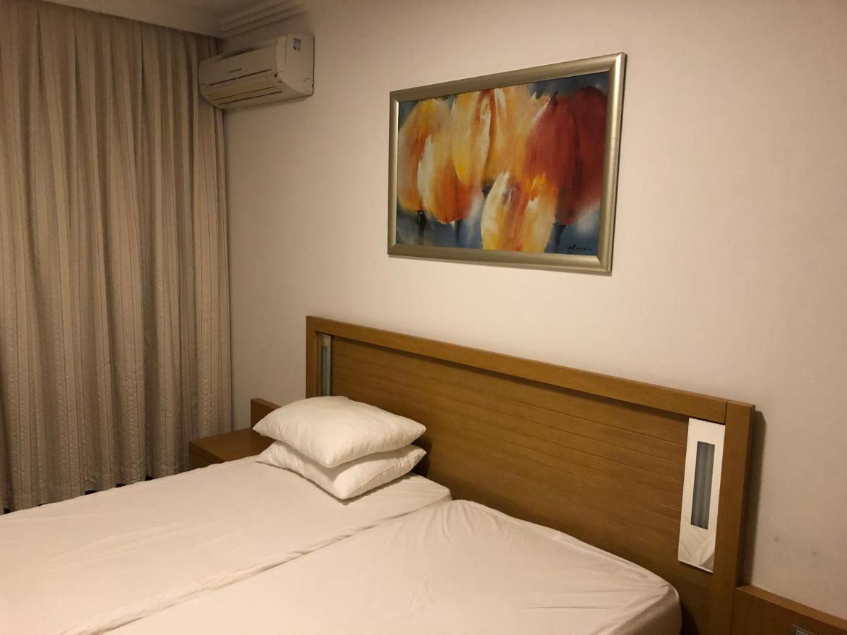 Private Apartments In Emerald ラヴダ エクステリア 写真